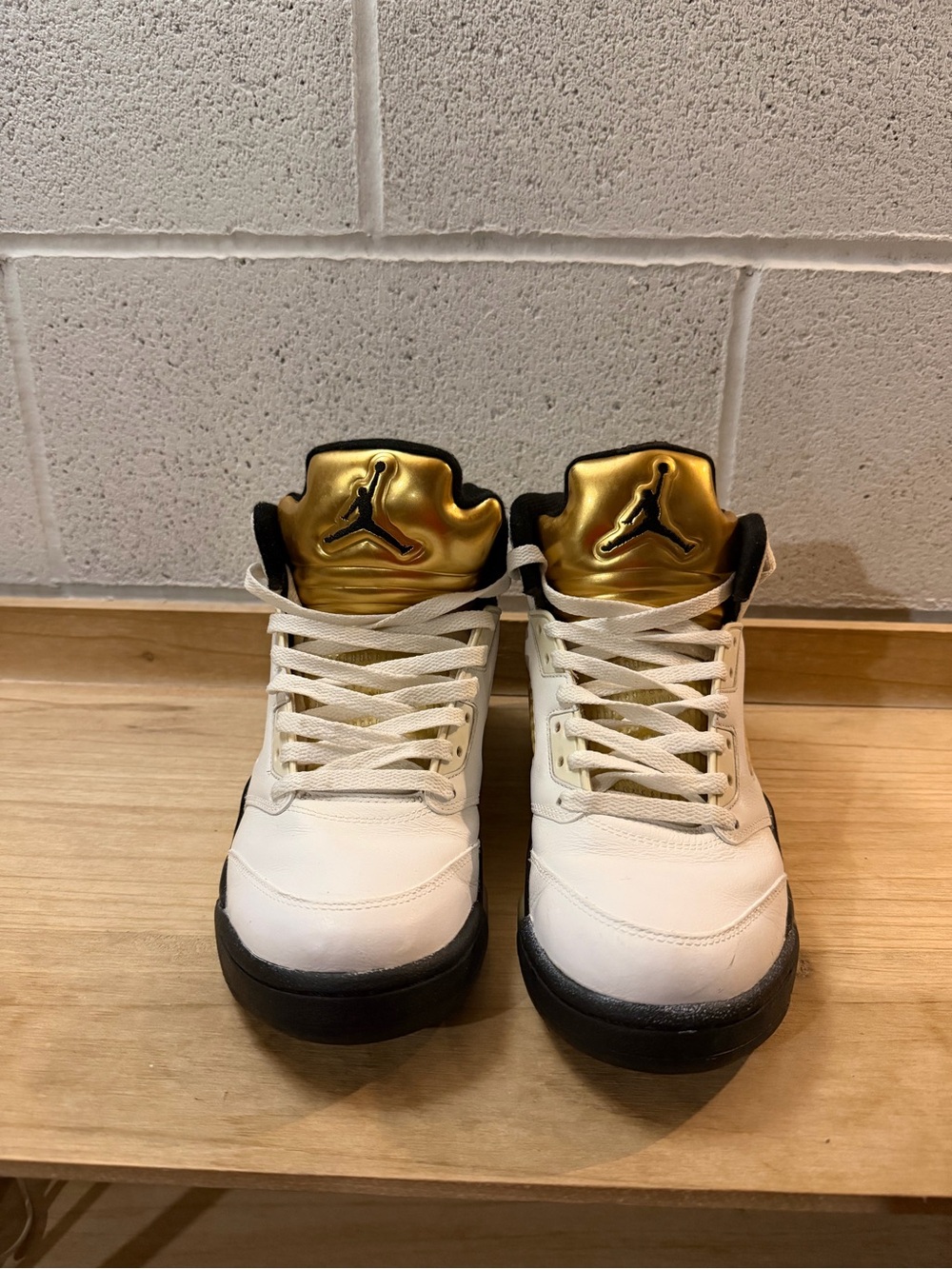 Air Jordan 5 Retro “Olympic Gold Coin”(2016)